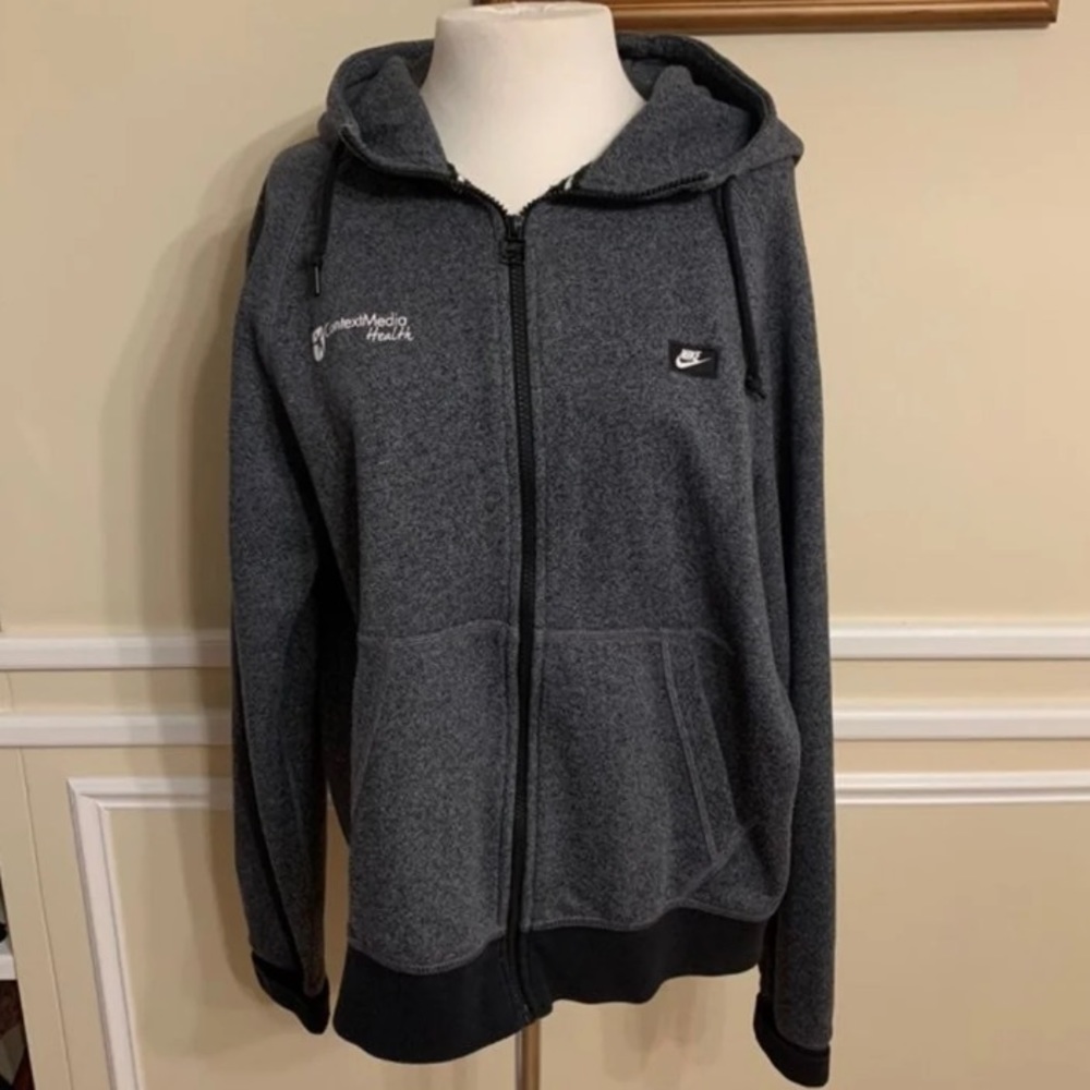 Nike Men’s Black and Gray Sweatshirt Size Medium